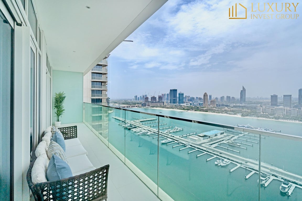 Amazing Skyline Views | High Floor | Furnished