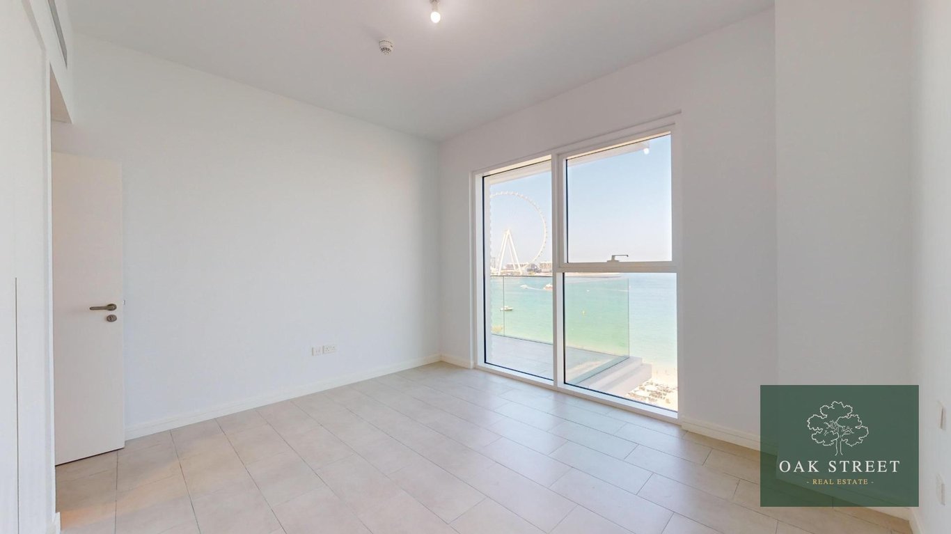 Available Now | Luxury Building | Sea View