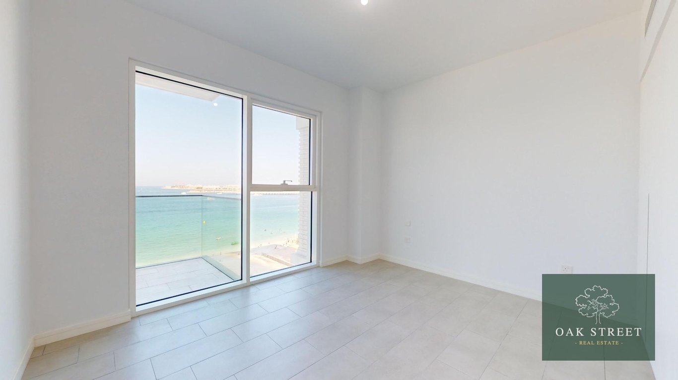 Available Now | Luxury Building | Sea View