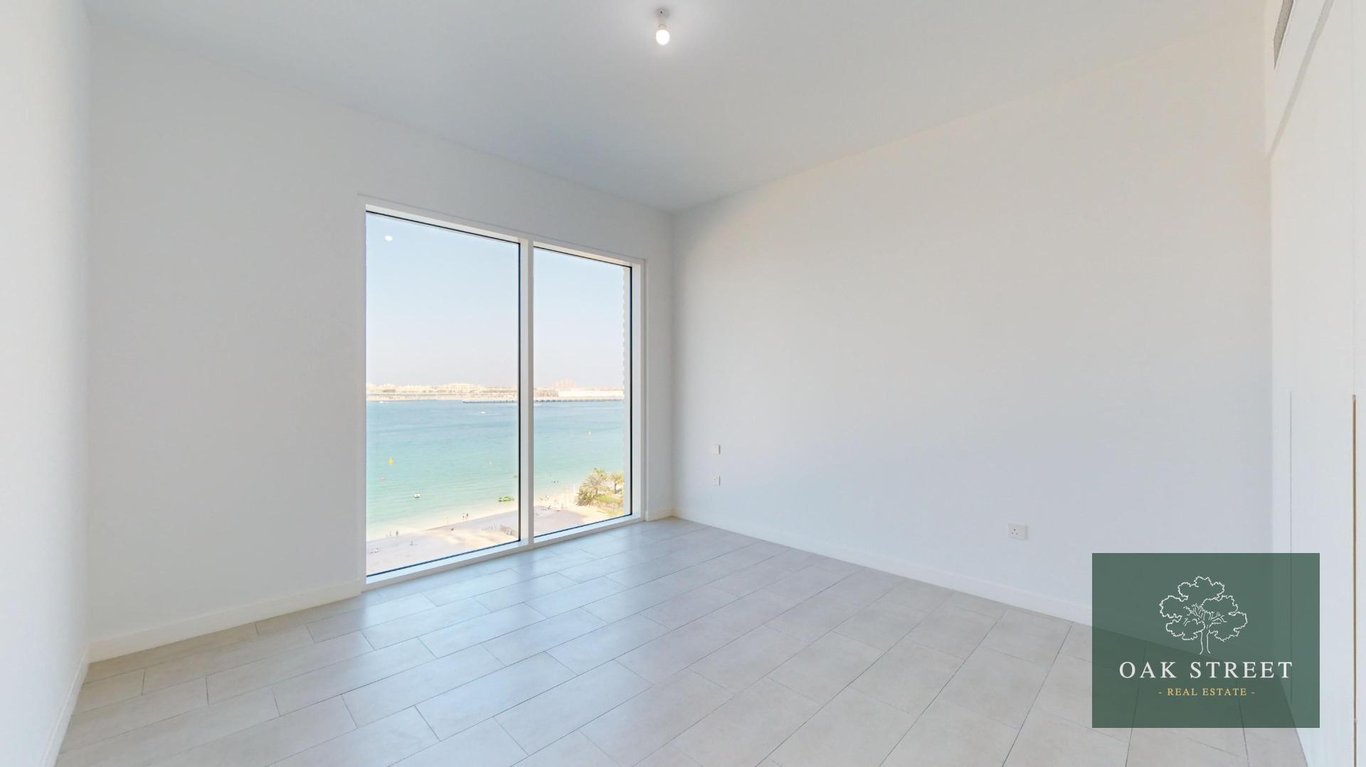 Available Now | Luxury Building | Sea View