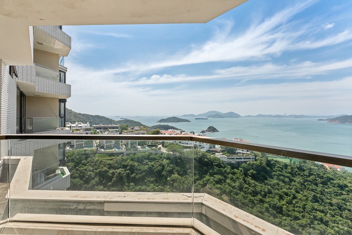 https://img.propertyraptor.com/cdn-cgi/imagedelivery/KD5bF_AFL0JDTbKLWF7z9g/ap8/ap8_001/hornet/prp/img/0027870583b5f06c4524a95435c284af-wtm.jpg/public