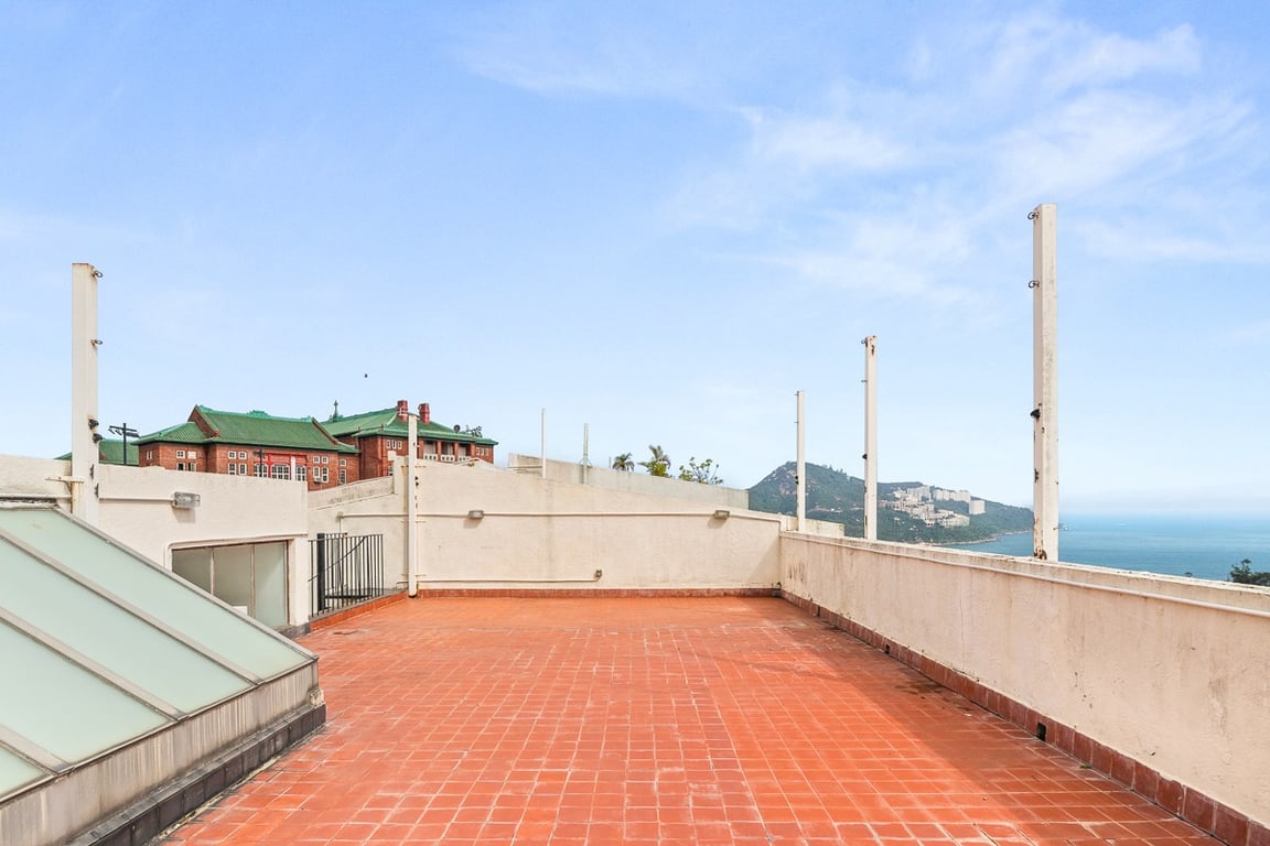 https://img.propertyraptor.com/cdn-cgi/imagedelivery/KD5bF_AFL0JDTbKLWF7z9g/ap8/ap8_001/hornet/prp/img/003a79d0d896bb7ed997f80852b95003-wtm.jpg/public