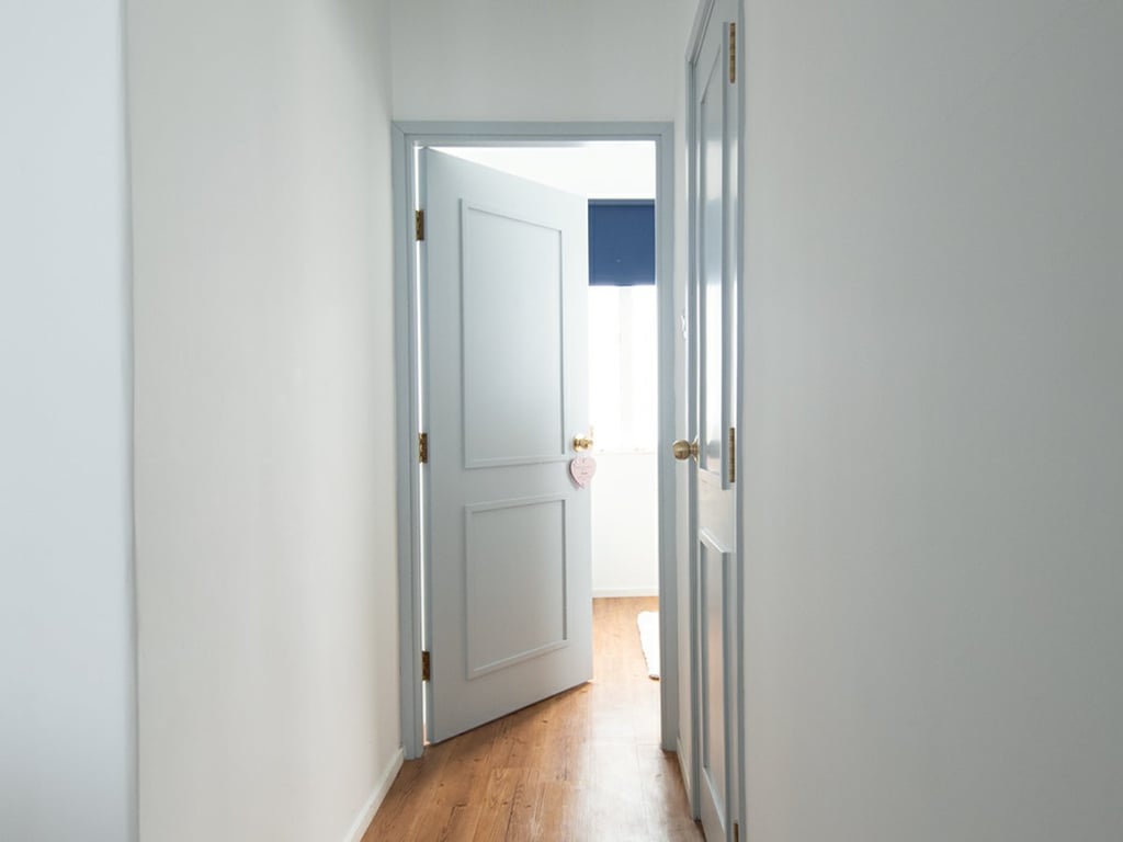 https://img.propertyraptor.com/cdn-cgi/imagedelivery/KD5bF_AFL0JDTbKLWF7z9g/ap8/ap8_001/hornet/prp/img/00d5aaffeff571c3f8b9a44f6063c3f9.jpg/public