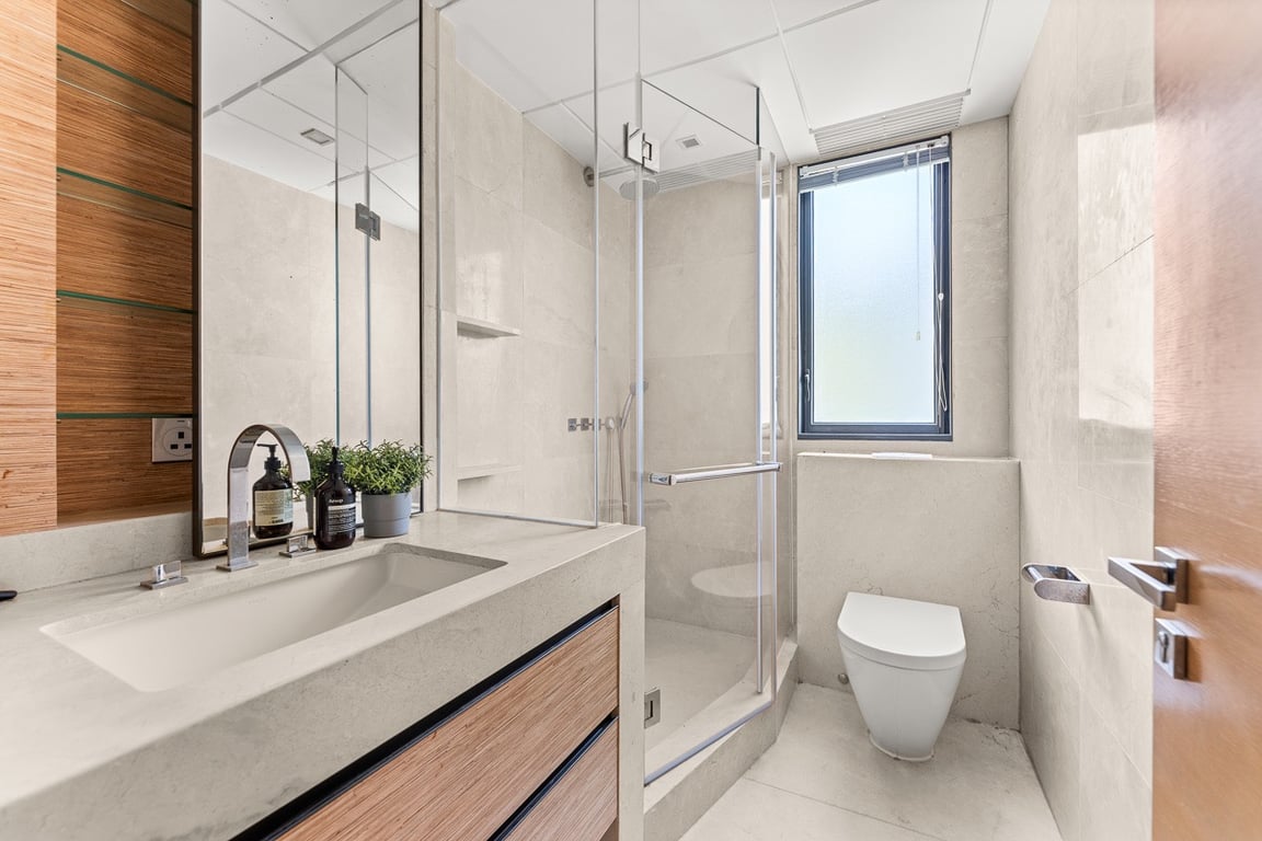 https://img.propertyraptor.com/cdn-cgi/imagedelivery/KD5bF_AFL0JDTbKLWF7z9g/ap8/ap8_001/hornet/prp/img/0164c98c55f815b264f6cdb510709921-wtm.jpg/public