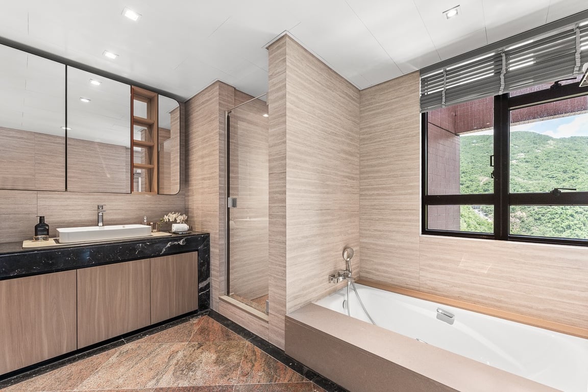 https://img.propertyraptor.com/cdn-cgi/imagedelivery/KD5bF_AFL0JDTbKLWF7z9g/ap8/ap8_001/hornet/prp/img/016bcc70ed43df95380249e16acd4b63-wtm.jpg/public