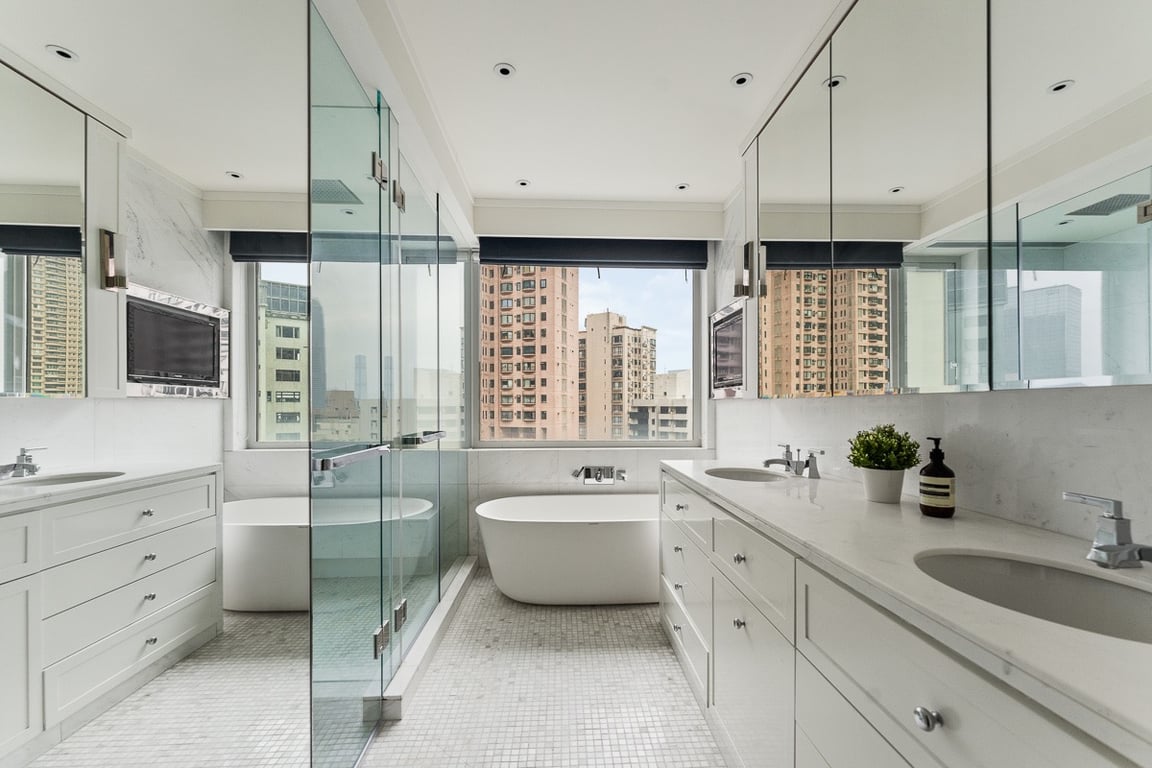 https://img.propertyraptor.com/cdn-cgi/imagedelivery/KD5bF_AFL0JDTbKLWF7z9g/ap8/ap8_001/hornet/prp/img/01aae7fb5065872786345bda23dba76e-wtm.jpg/public
