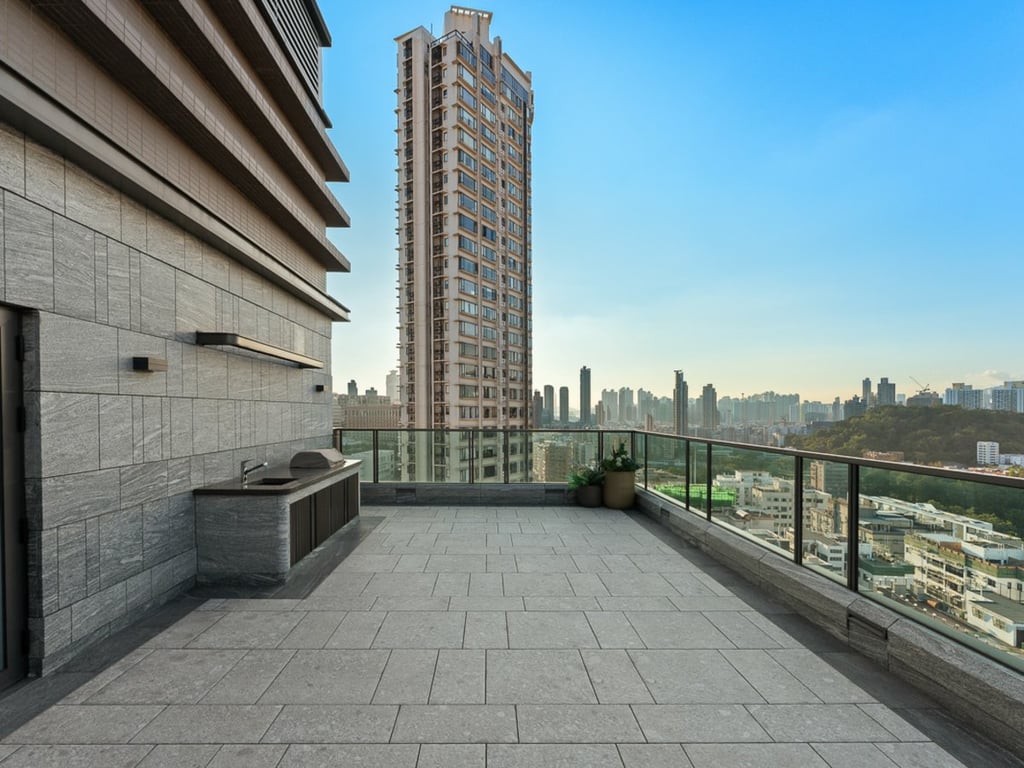 https://img.propertyraptor.com/cdn-cgi/imagedelivery/KD5bF_AFL0JDTbKLWF7z9g/ap8/ap8_001/hornet/prp/img/01d9fcf6903a0ebcd9aa0d54ea69a459-wtm.jpg/public