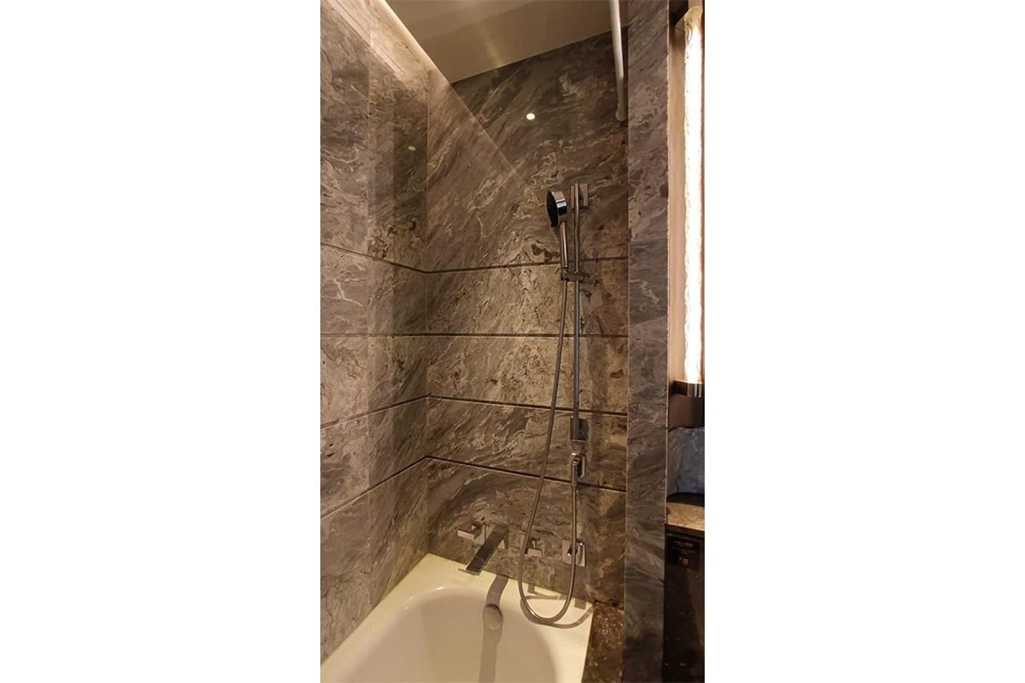 https://img.propertyraptor.com/cdn-cgi/imagedelivery/KD5bF_AFL0JDTbKLWF7z9g/ap8/ap8_001/hornet/prp/img/027df65fa5f0969238a0e17f2c16b9de-wtm.jpg/public