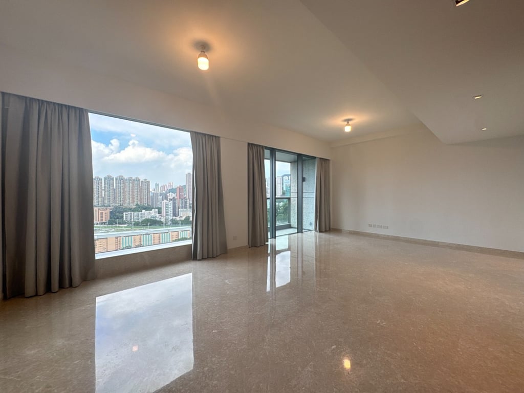 Central Peak Phase 1