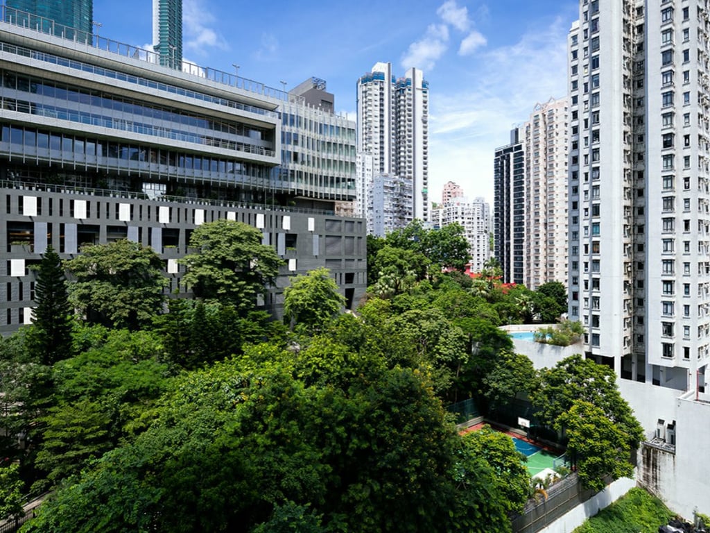 Eight Kwai Fong Happy Valley