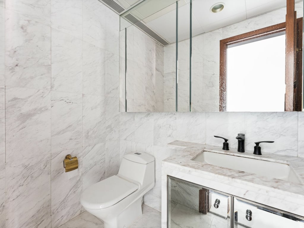 https://img.propertyraptor.com/cdn-cgi/imagedelivery/KD5bF_AFL0JDTbKLWF7z9g/ap8/ap8_001/hornet/prp/img/0300c6715901906557f1118a5b6bff92-wtm.jpg/public