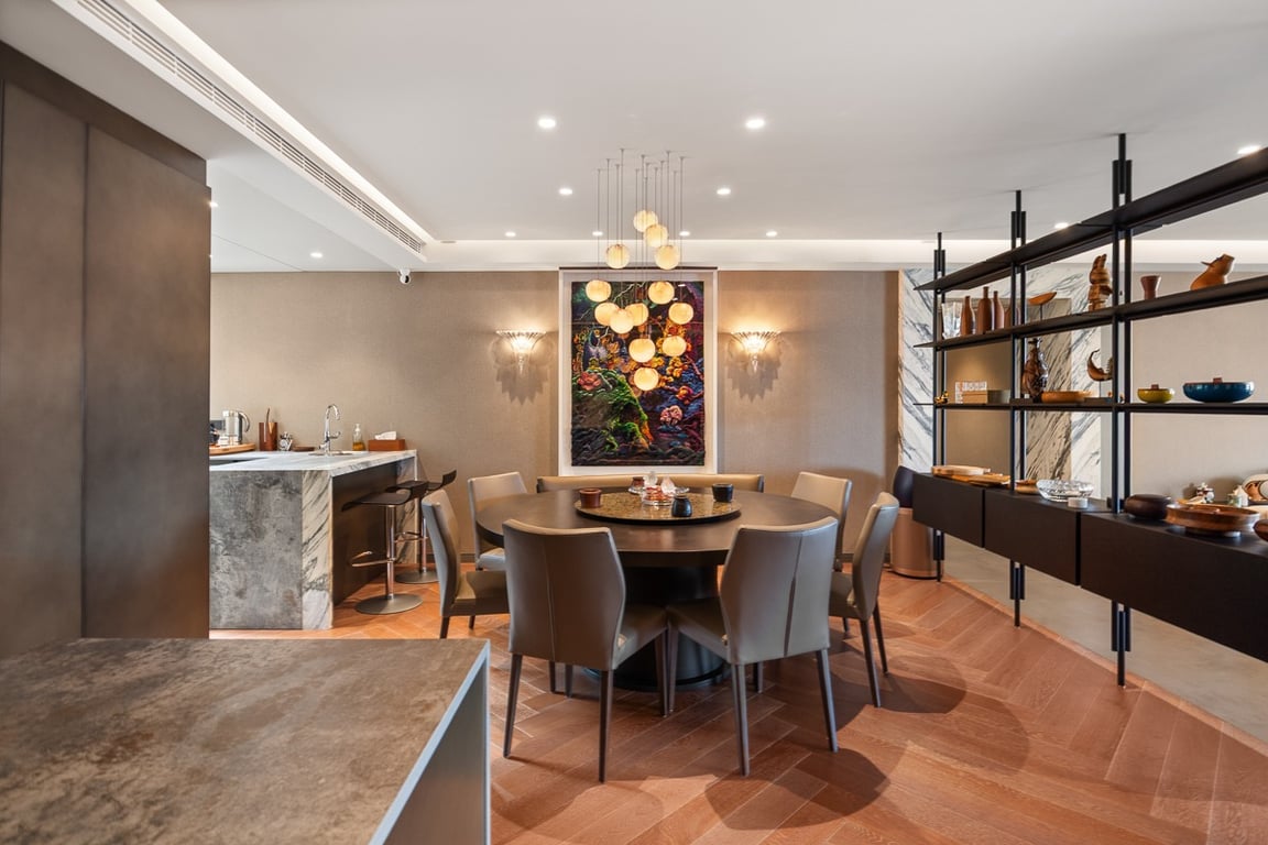 https://img.propertyraptor.com/cdn-cgi/imagedelivery/KD5bF_AFL0JDTbKLWF7z9g/ap8/ap8_001/hornet/prp/img/0354e250b82182303e31a246545d13c4-wtm.jpg/public