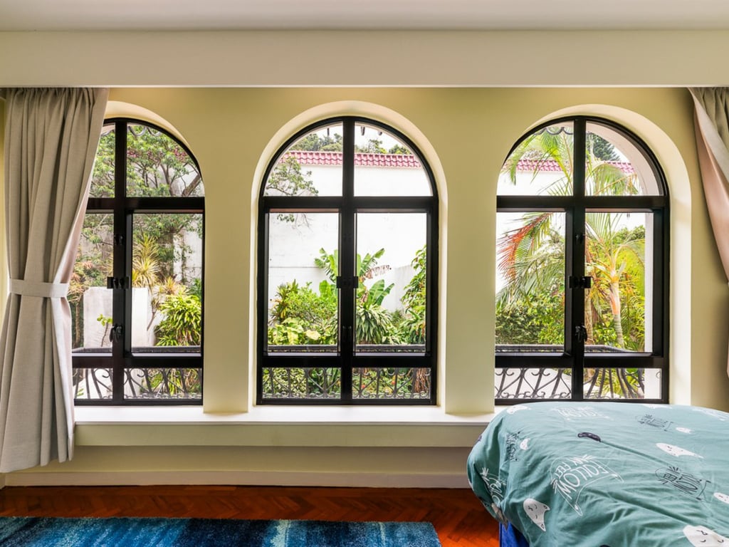 https://img.propertyraptor.com/cdn-cgi/imagedelivery/KD5bF_AFL0JDTbKLWF7z9g/ap8/ap8_001/hornet/prp/img/03b29ff7bc273aa04b6275da9d70a0f6.jpg/public