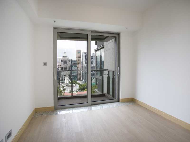 https://img.propertyraptor.com/cdn-cgi/imagedelivery/KD5bF_AFL0JDTbKLWF7z9g/ap8/ap8_001/hornet/prp/img/03d47cdc6765ba1681870a49e6bbe534.jpg/public