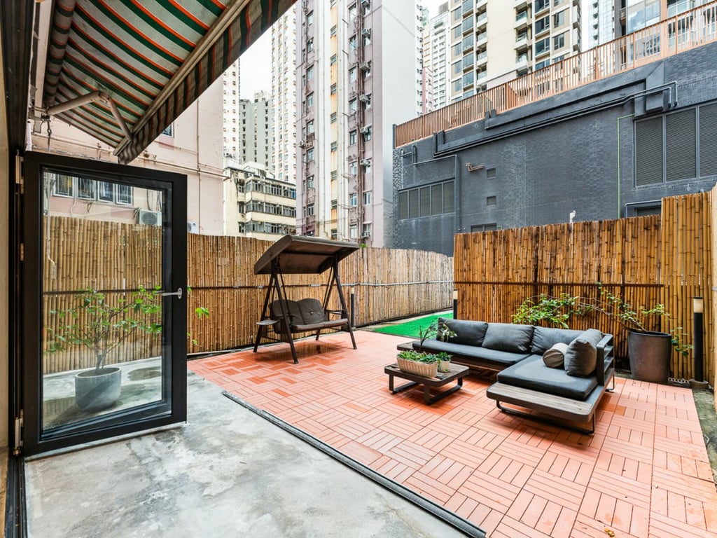https://img.propertyraptor.com/cdn-cgi/imagedelivery/KD5bF_AFL0JDTbKLWF7z9g/ap8/ap8_001/hornet/prp/img/03ff8b82084f166135abcfcde0f99e35-wtm.jpg/public