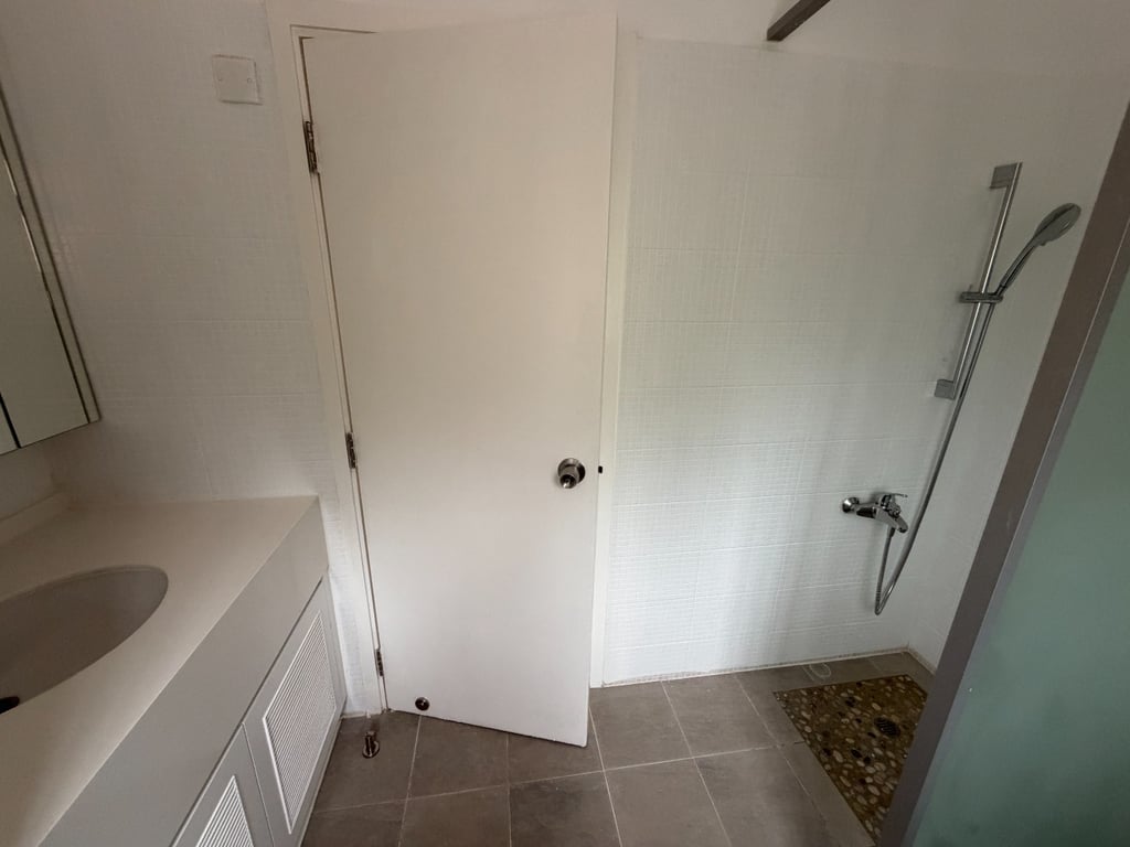 https://img.propertyraptor.com/cdn-cgi/imagedelivery/KD5bF_AFL0JDTbKLWF7z9g/ap8/ap8_001/hornet/prp/img/04b8ec72297e7a1ee6cafcc1e47125bc-wtm.jpg/public