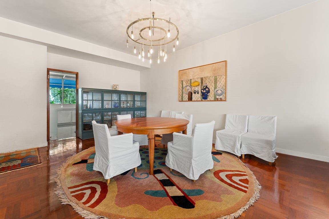https://img.propertyraptor.com/cdn-cgi/imagedelivery/KD5bF_AFL0JDTbKLWF7z9g/ap8/ap8_001/hornet/prp/img/04e718470497463b71429caf01f458b8-wtm.jpg/public