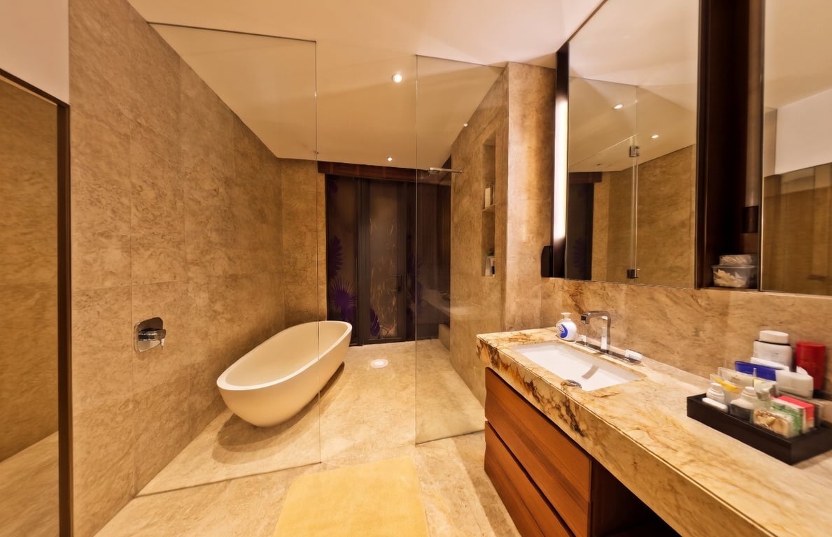 https://img.propertyraptor.com/cdn-cgi/imagedelivery/KD5bF_AFL0JDTbKLWF7z9g/ap8/ap8_001/hornet/prp/img/050490e172ac12ad49c69c7082fe0e94-wtm.jpg/public