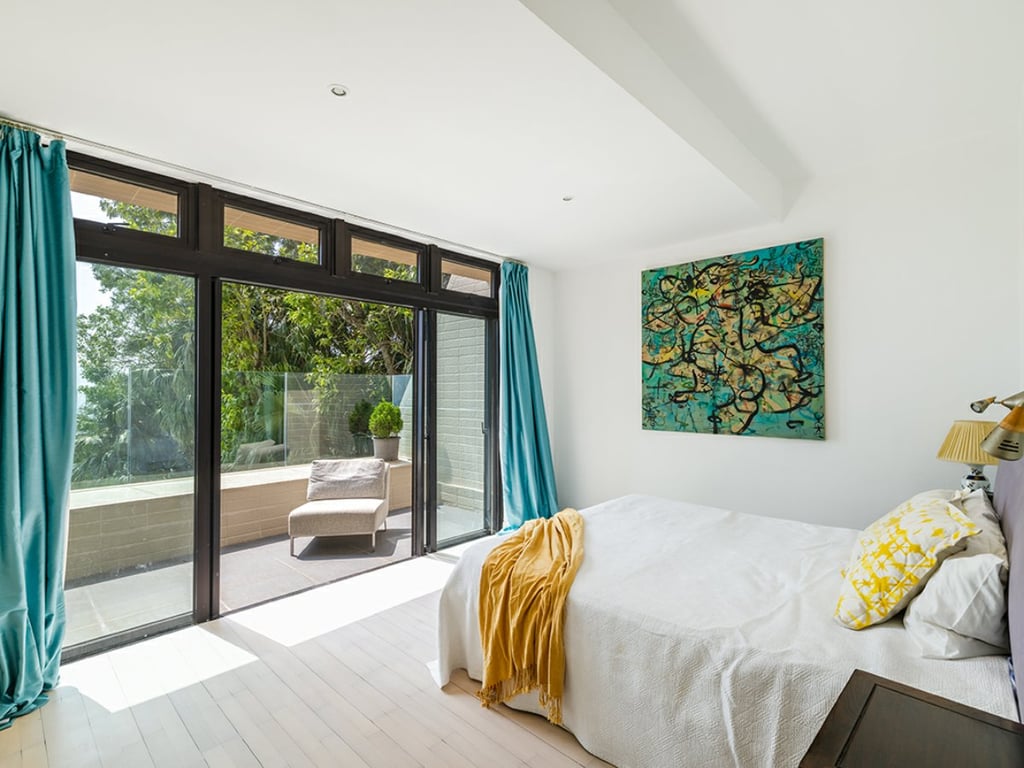 https://img.propertyraptor.com/cdn-cgi/imagedelivery/KD5bF_AFL0JDTbKLWF7z9g/ap8/ap8_001/hornet/prp/img/052e2ce0b4a2bf31c95725ca8197ab38.jpg/public