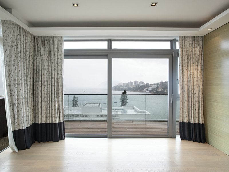 https://img.propertyraptor.com/cdn-cgi/imagedelivery/KD5bF_AFL0JDTbKLWF7z9g/ap8/ap8_001/hornet/prp/img/052fd23ad672c3fd58e5f929d5fcaae7.jpg/public