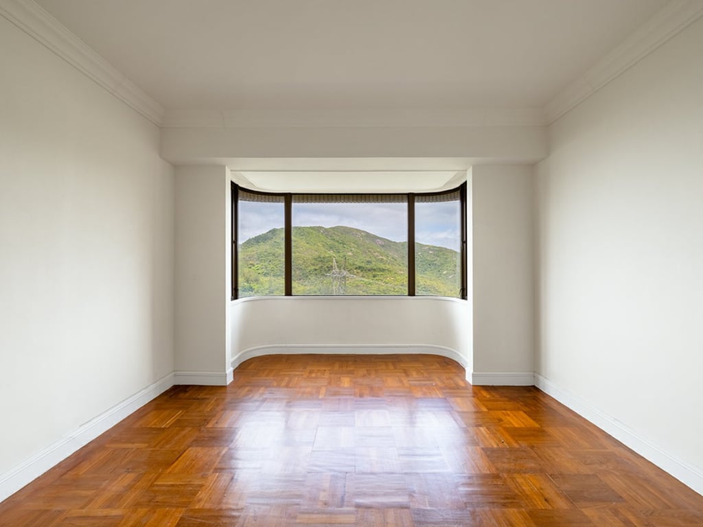 https://img.propertyraptor.com/cdn-cgi/imagedelivery/KD5bF_AFL0JDTbKLWF7z9g/ap8/ap8_001/hornet/prp/img/0542b3dac98fdaf00c1c81ca6c6578af.jpg/public
