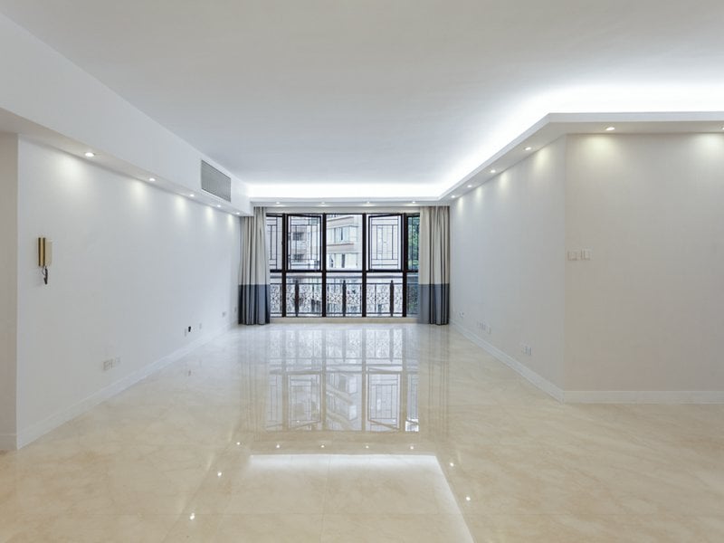 Clovelly Court