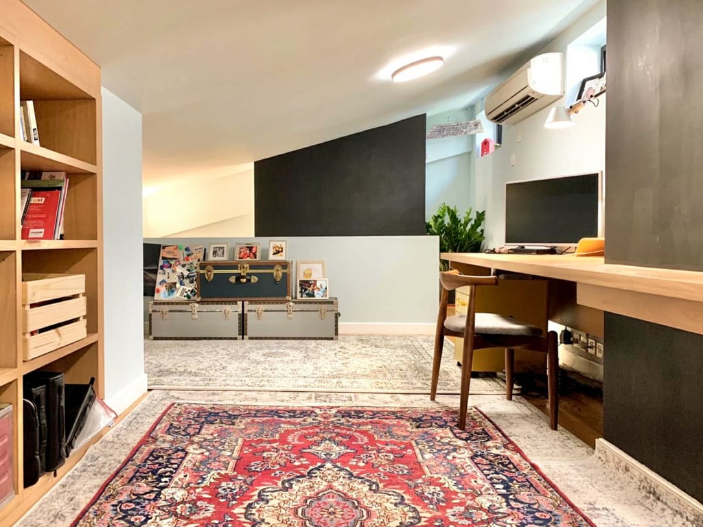 https://img.propertyraptor.com/cdn-cgi/imagedelivery/KD5bF_AFL0JDTbKLWF7z9g/ap8/ap8_001/hornet/prp/img/054a982073ba94de65aeb7b5b1b30419.jpg/public