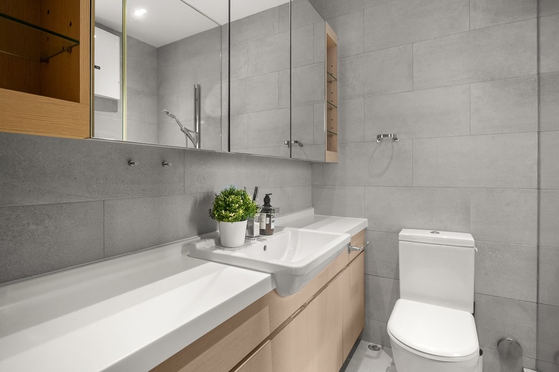 https://img.propertyraptor.com/cdn-cgi/imagedelivery/KD5bF_AFL0JDTbKLWF7z9g/ap8/ap8_001/hornet/prp/img/0550e95e339827ce4076a8a11b66e432-wtm.jpg/public