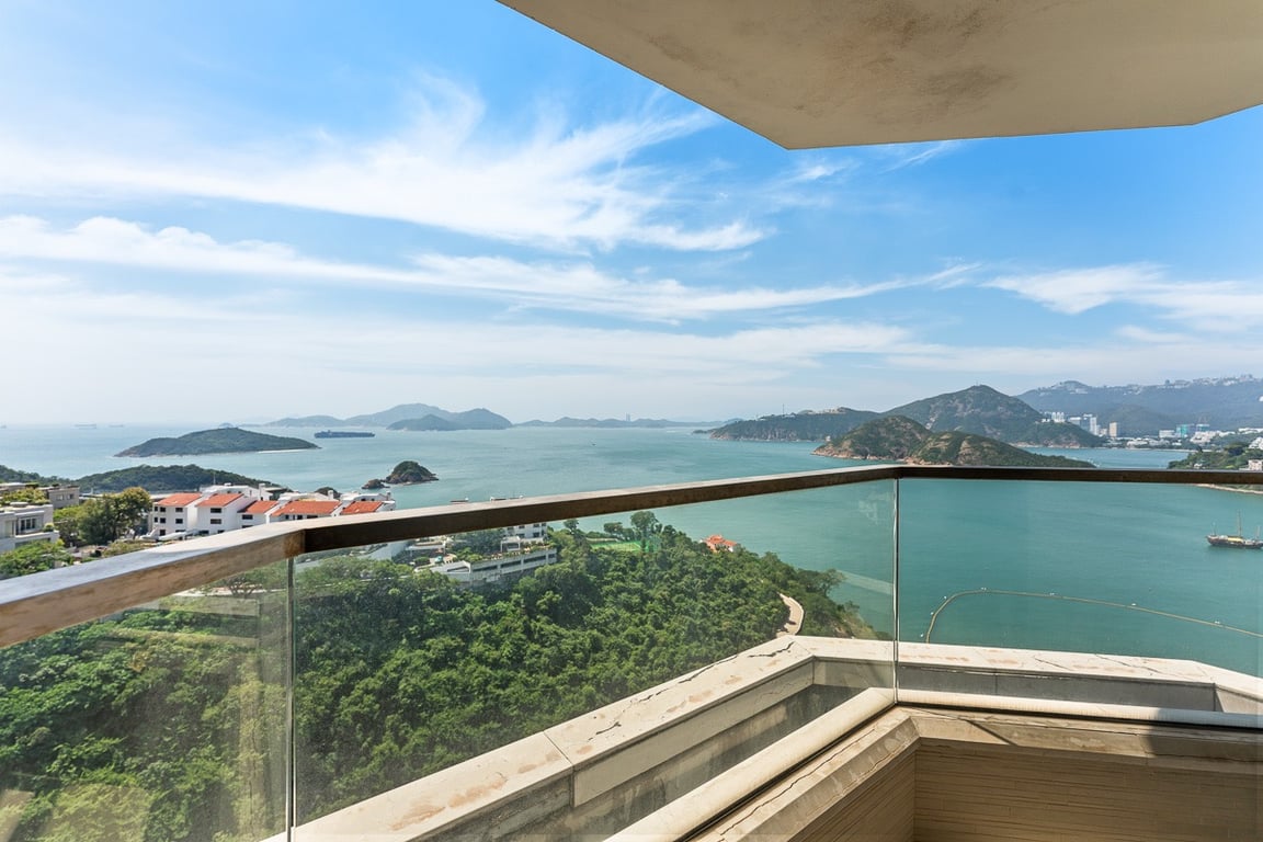 https://img.propertyraptor.com/cdn-cgi/imagedelivery/KD5bF_AFL0JDTbKLWF7z9g/ap8/ap8_001/hornet/prp/img/05acc2663351365972c89da235ffd00f-wtm.jpg/public