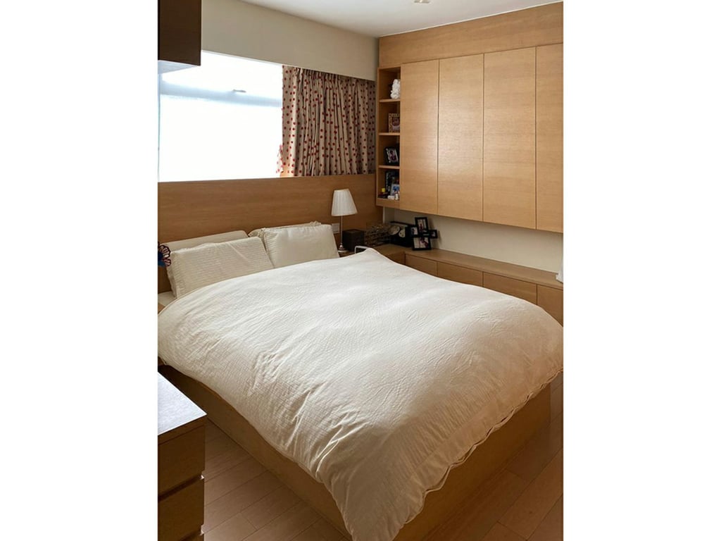 https://img.propertyraptor.com/cdn-cgi/imagedelivery/KD5bF_AFL0JDTbKLWF7z9g/ap8/ap8_001/hornet/prp/img/06031b03535cf377dae44b71e3f08c7c.jpg/public