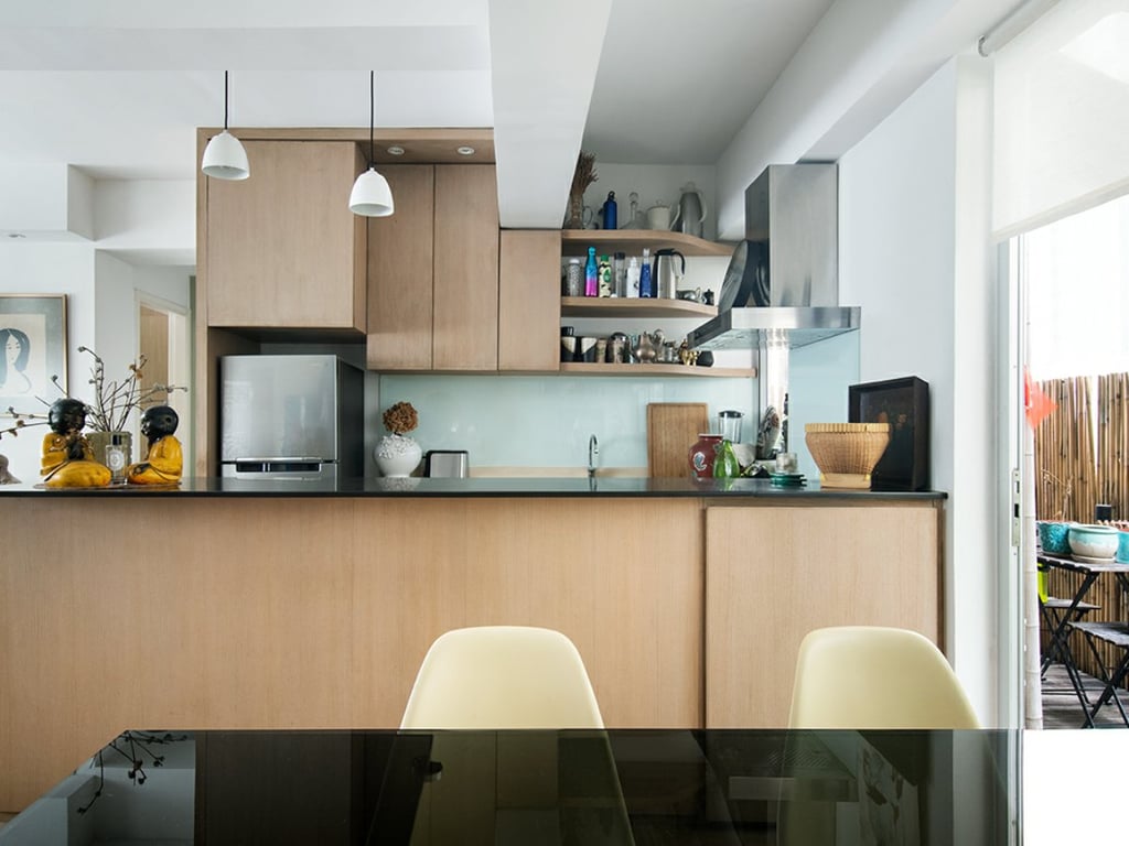 https://img.propertyraptor.com/cdn-cgi/imagedelivery/KD5bF_AFL0JDTbKLWF7z9g/ap8/ap8_001/hornet/prp/img/06f22bd663ec4de08dd4d7173077123d.jpg/public