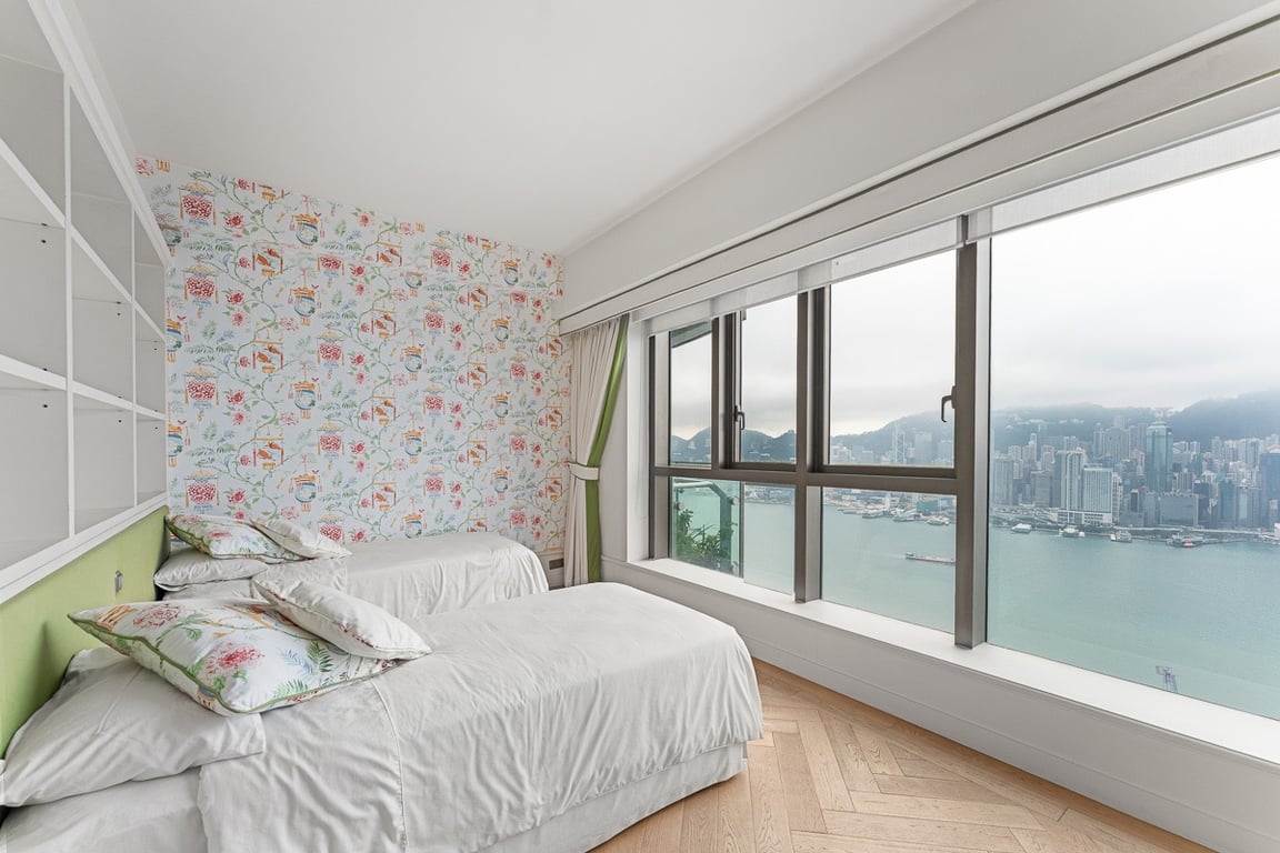 https://img.propertyraptor.com/cdn-cgi/imagedelivery/KD5bF_AFL0JDTbKLWF7z9g/ap8/ap8_001/hornet/prp/img/071969204ebdf4b18af681e146daa647-wtm.jpg/public