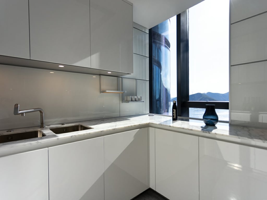 https://img.propertyraptor.com/cdn-cgi/imagedelivery/KD5bF_AFL0JDTbKLWF7z9g/ap8/ap8_001/hornet/prp/img/08dd24e4e5d2cd3f8c63481e331904fd.jpg/public