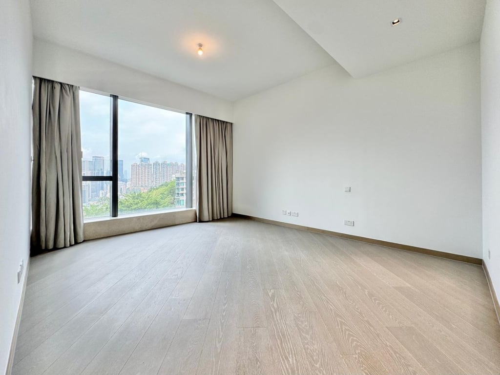https://img.propertyraptor.com/cdn-cgi/imagedelivery/KD5bF_AFL0JDTbKLWF7z9g/ap8/ap8_001/hornet/prp/img/0933b436b4afb0c49ea1e4a4ca4863d1-wtm.jpg/public