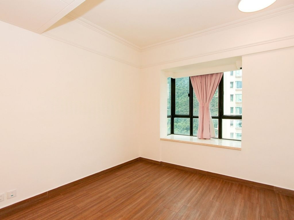 https://img.propertyraptor.com/cdn-cgi/imagedelivery/KD5bF_AFL0JDTbKLWF7z9g/ap8/ap8_001/hornet/prp/img/096670a12de2a85e3b67ec6ba9624101-wtm.jpg/public