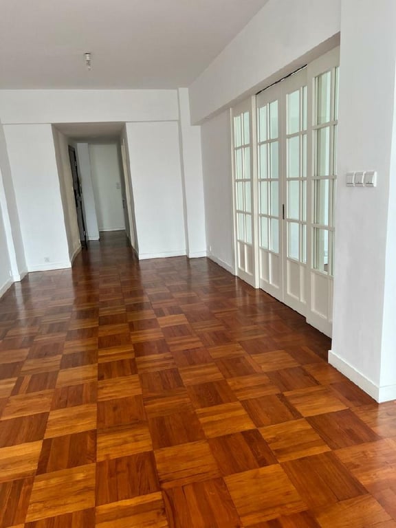 https://img.propertyraptor.com/cdn-cgi/imagedelivery/KD5bF_AFL0JDTbKLWF7z9g/ap8/ap8_001/hornet/prp/img/09912441b689a4d7c5bba02b4e428f24-wtm.jpg/public