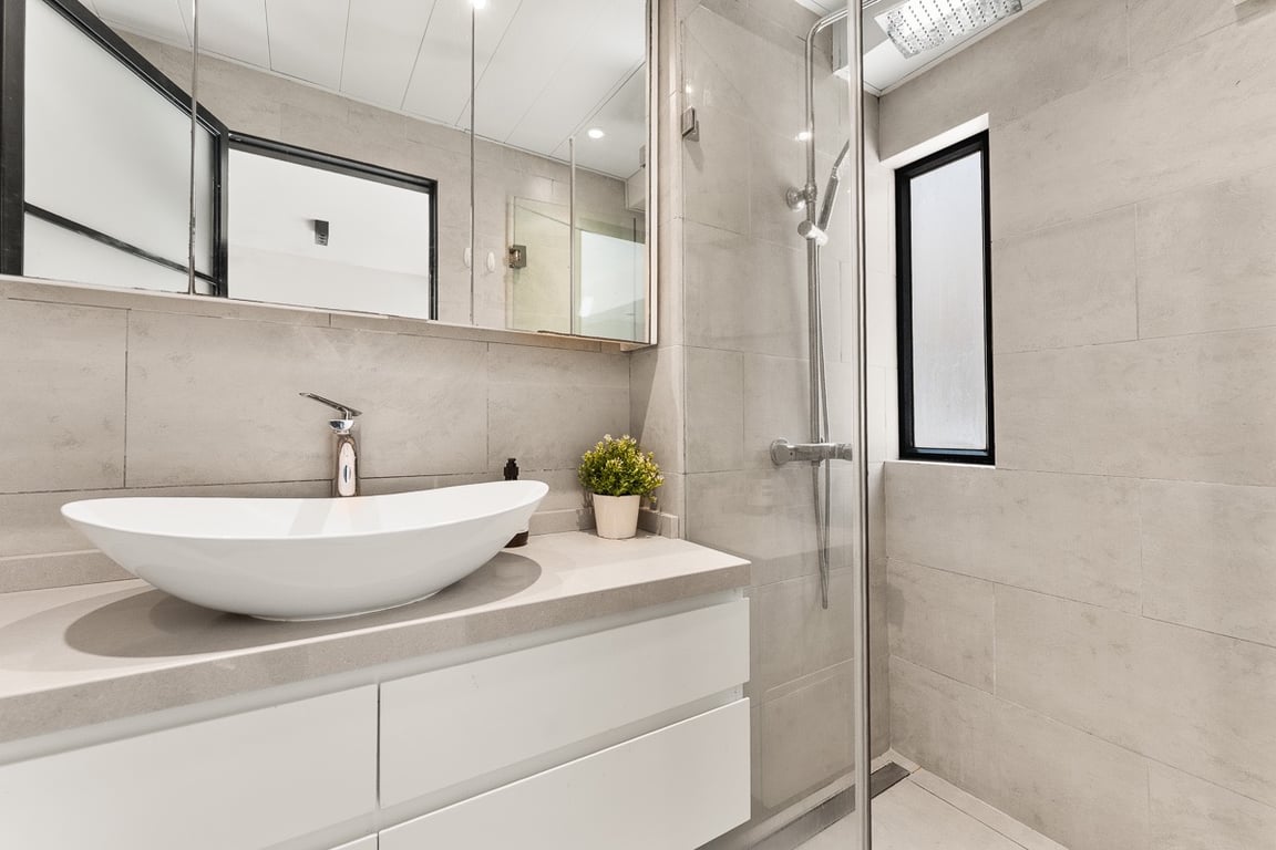 https://img.propertyraptor.com/cdn-cgi/imagedelivery/KD5bF_AFL0JDTbKLWF7z9g/ap8/ap8_001/hornet/prp/img/0a0b438b625d3b8dc437196dda9980b1-wtm.jpg/public