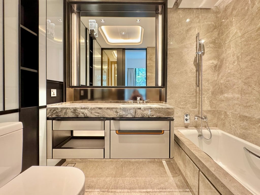 https://img.propertyraptor.com/cdn-cgi/imagedelivery/KD5bF_AFL0JDTbKLWF7z9g/ap8/ap8_001/hornet/prp/img/0a0c5ab50904014c8b4a2f62caf2b2ff-wtm.jpg/public