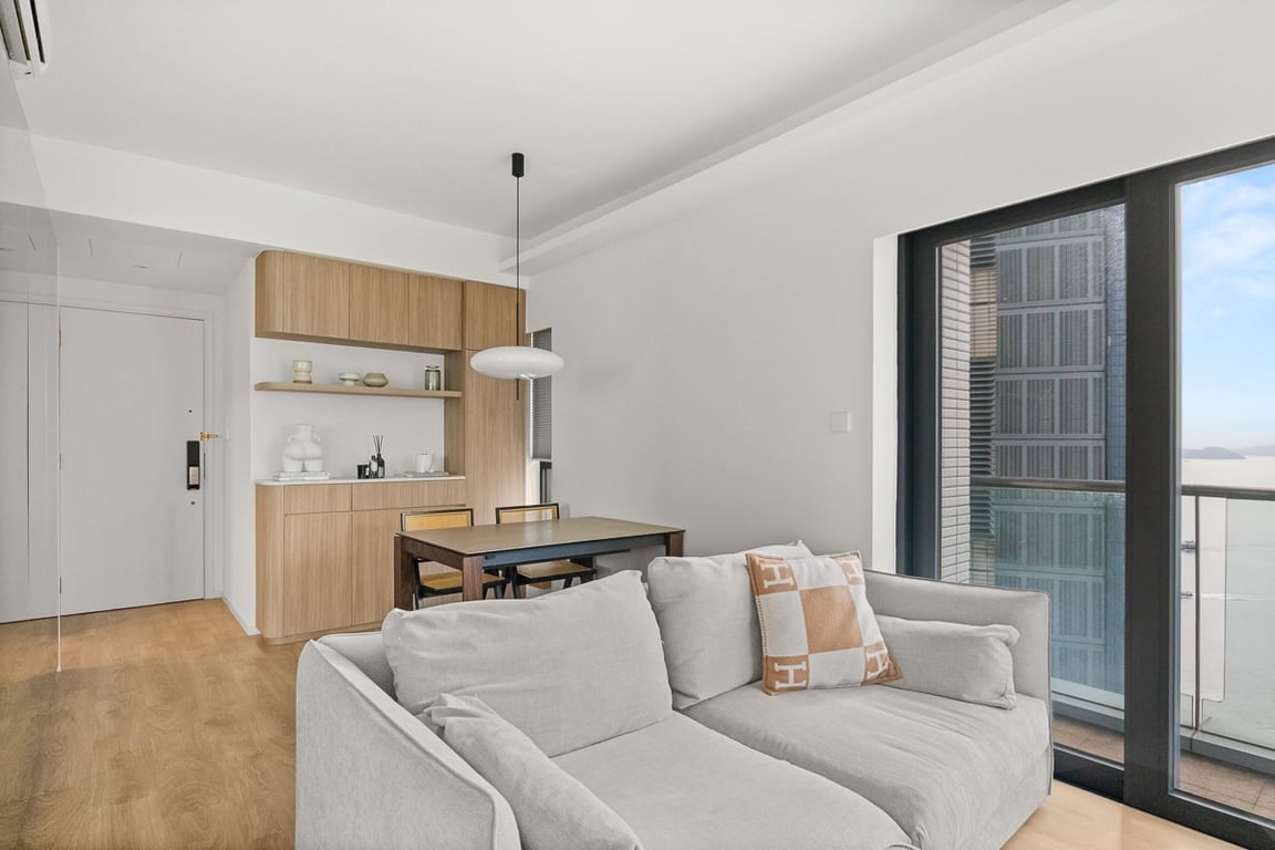 https://img.propertyraptor.com/cdn-cgi/imagedelivery/KD5bF_AFL0JDTbKLWF7z9g/ap8/ap8_001/hornet/prp/img/0a77a8a499799d51e51b985979b9c777-wtm.jpg/public