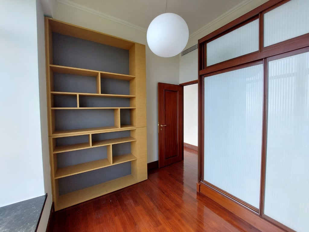 https://img.propertyraptor.com/cdn-cgi/imagedelivery/KD5bF_AFL0JDTbKLWF7z9g/ap8/ap8_001/hornet/prp/img/0a8ab0db168c29e3951d26aa15721328-wtm.jpg/public