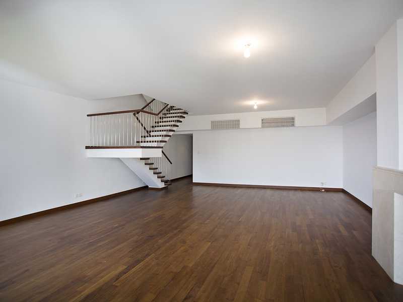5 Headland Road