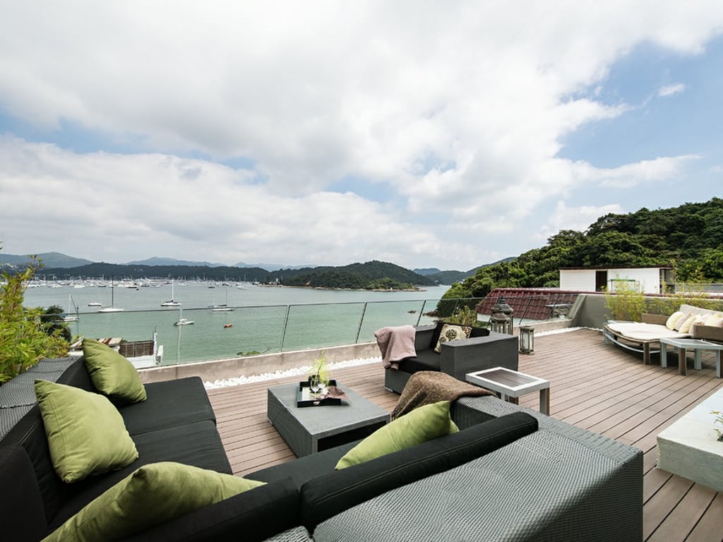 https://img.propertyraptor.com/cdn-cgi/imagedelivery/KD5bF_AFL0JDTbKLWF7z9g/ap8/ap8_001/hornet/prp/img/0be0b4ff7f1819f71faa88f59789ce99.jpg/public