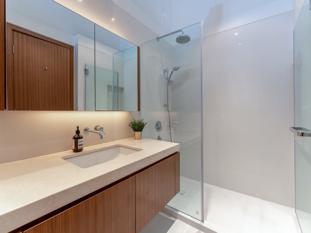 https://img.propertyraptor.com/cdn-cgi/imagedelivery/KD5bF_AFL0JDTbKLWF7z9g/ap8/ap8_001/hornet/prp/img/0beccb2a29b9e82b451b45940418841a.jpg/public