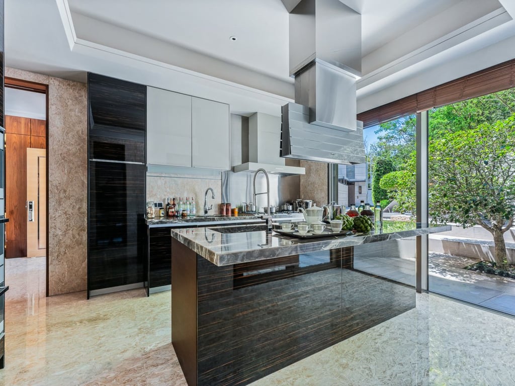 https://img.propertyraptor.com/cdn-cgi/imagedelivery/KD5bF_AFL0JDTbKLWF7z9g/ap8/ap8_001/hornet/prp/img/0bf8540b848d821e30872da7a34aea8f-wtm.jpg/public