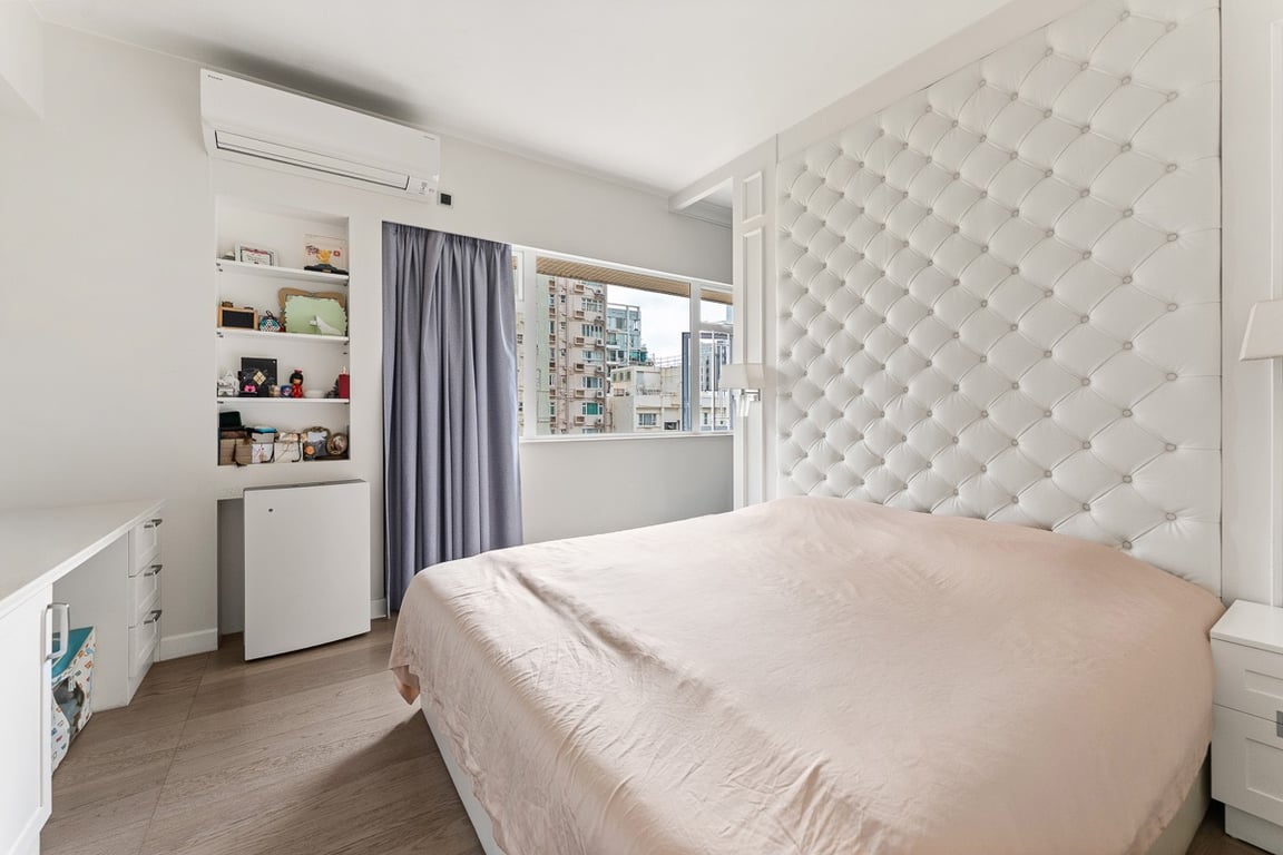 https://img.propertyraptor.com/cdn-cgi/imagedelivery/KD5bF_AFL0JDTbKLWF7z9g/ap8/ap8_001/hornet/prp/img/0c66dcb61db9d0bc8f8c649aff94f6ef-wtm.jpg/public