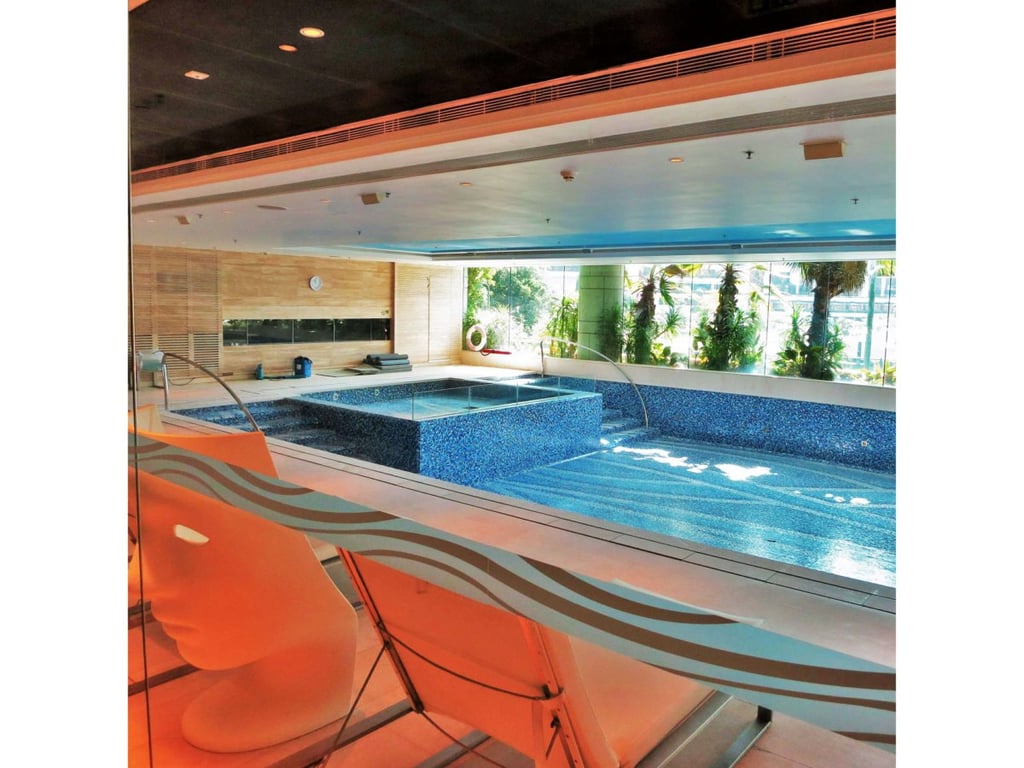 https://img.propertyraptor.com/cdn-cgi/imagedelivery/KD5bF_AFL0JDTbKLWF7z9g/ap8/ap8_001/hornet/prp/img/0cc21b35897560fa590c7151748e82ac.jpg/public