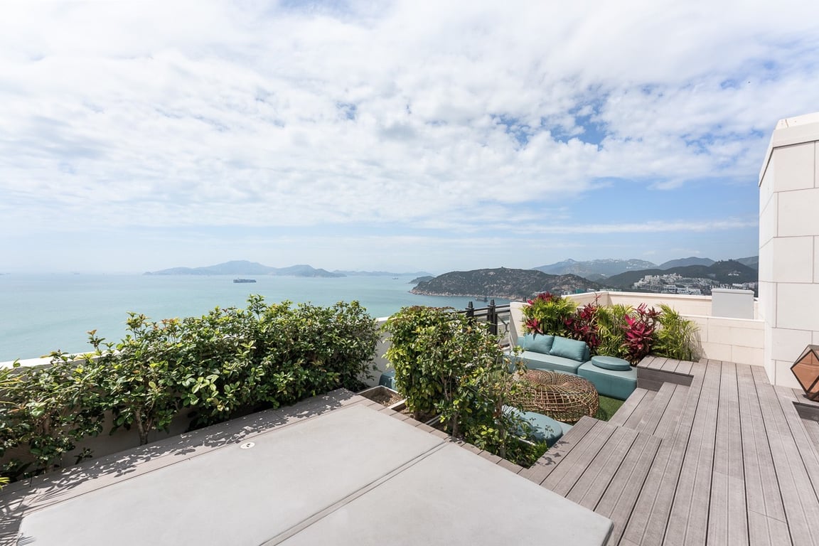 https://img.propertyraptor.com/cdn-cgi/imagedelivery/KD5bF_AFL0JDTbKLWF7z9g/ap8/ap8_001/hornet/prp/img/0d30295b28d5f5f7dd4807af2d54ff74-wtm.jpg/public