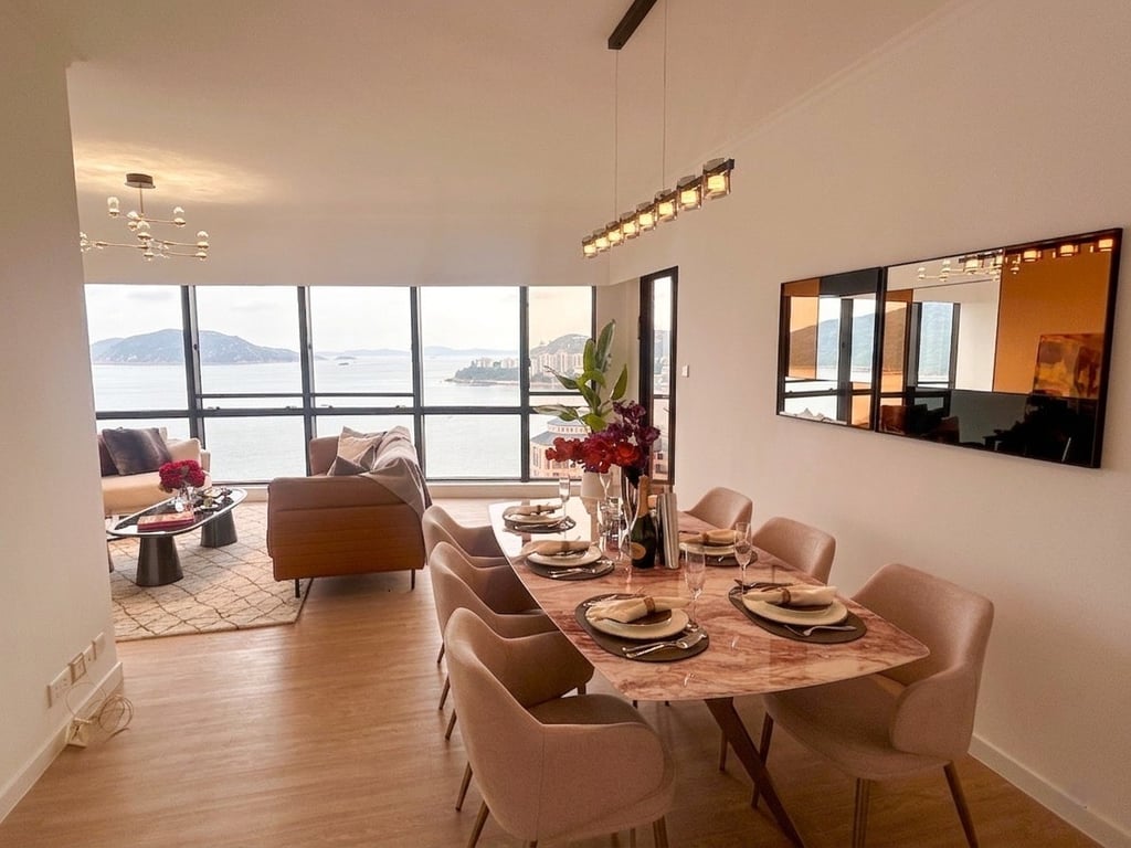 https://img.propertyraptor.com/cdn-cgi/imagedelivery/KD5bF_AFL0JDTbKLWF7z9g/ap8/ap8_001/hornet/prp/img/0d6b6ce5ff9f56d6b8549b794520297a-wtm.jpg/public