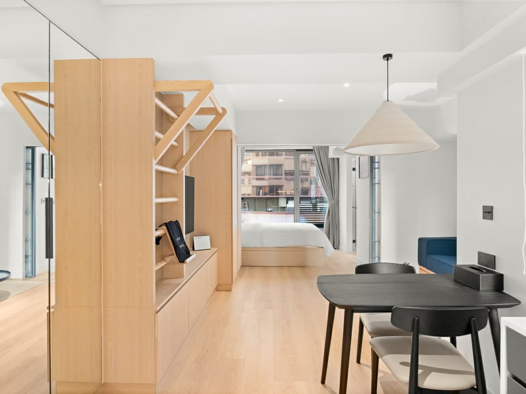 https://img.propertyraptor.com/cdn-cgi/imagedelivery/KD5bF_AFL0JDTbKLWF7z9g/ap8/ap8_001/hornet/prp/img/0d92cb173618293abb760535b89c9234-wtm.jpg/public