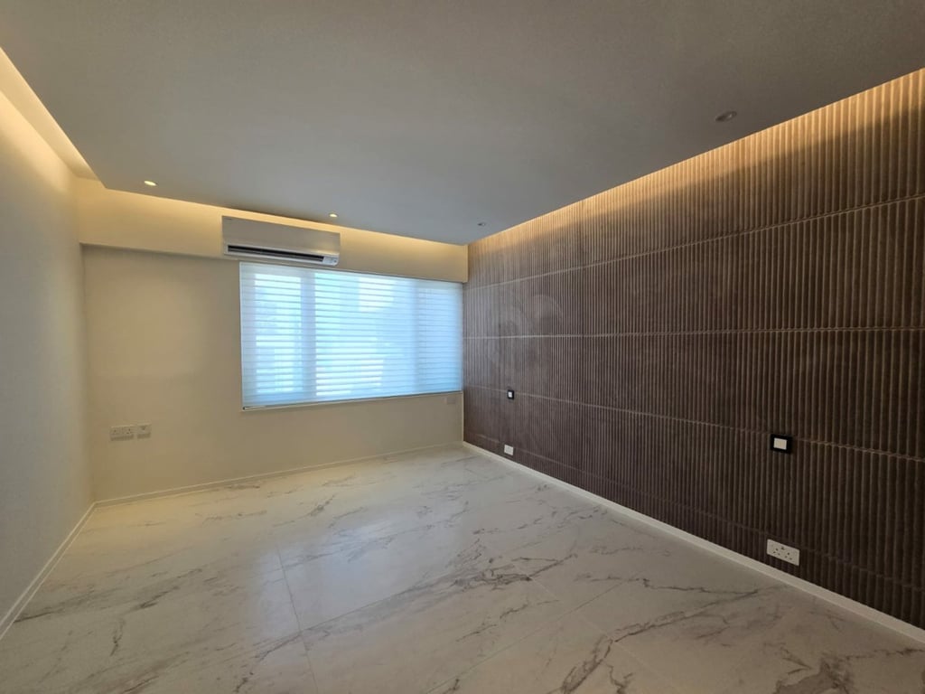 https://img.propertyraptor.com/cdn-cgi/imagedelivery/KD5bF_AFL0JDTbKLWF7z9g/ap8/ap8_001/hornet/prp/img/0daa1dbf3a28c09a9bad7a0d2e6019d4-wtm.jpg/public